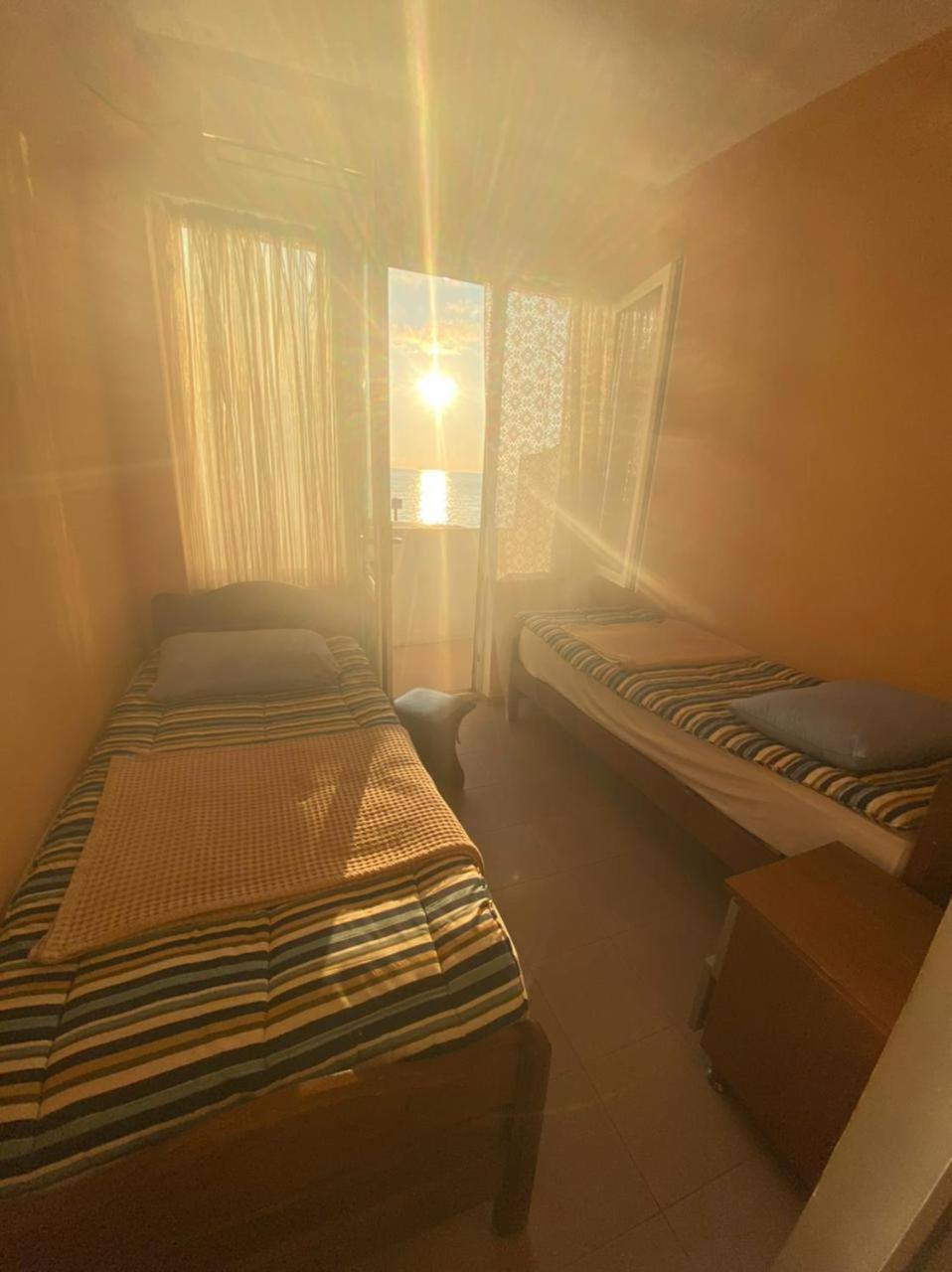 Guest House Orange Kobuleti Exterior foto